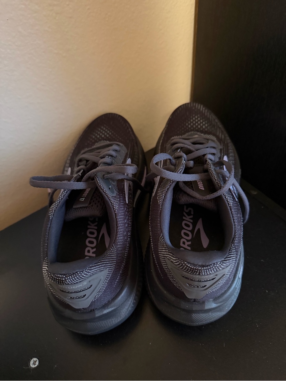Women’s Brooks Ghost 17 - Picture 3 of 7